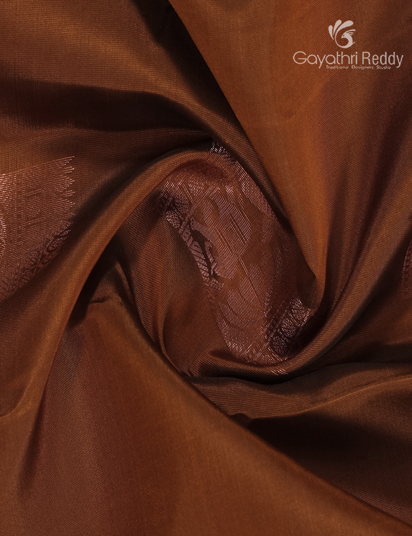 Pure Kanchipuram Silk Saree in Deep Mustard ( Small Borders )