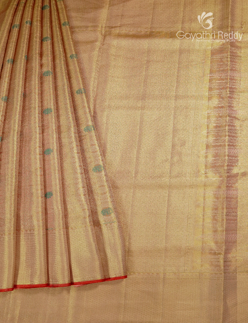 Pure Kanchipuram Silk Saree in Gold ( Brocade Pattern )