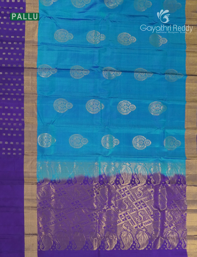 Pure Kanchipuram Temple wear in Peacock blue and Deep Purple