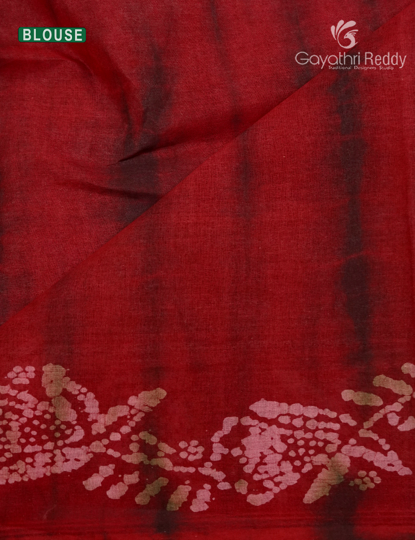 Cotton Batik Print Saree in Red