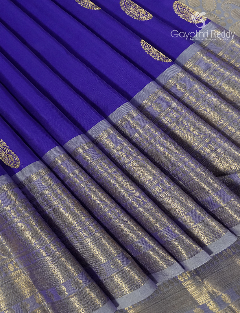 Pure Kanchipuram Silk Saree in Royal blue and Pastel Lavender (Broad Borders )
