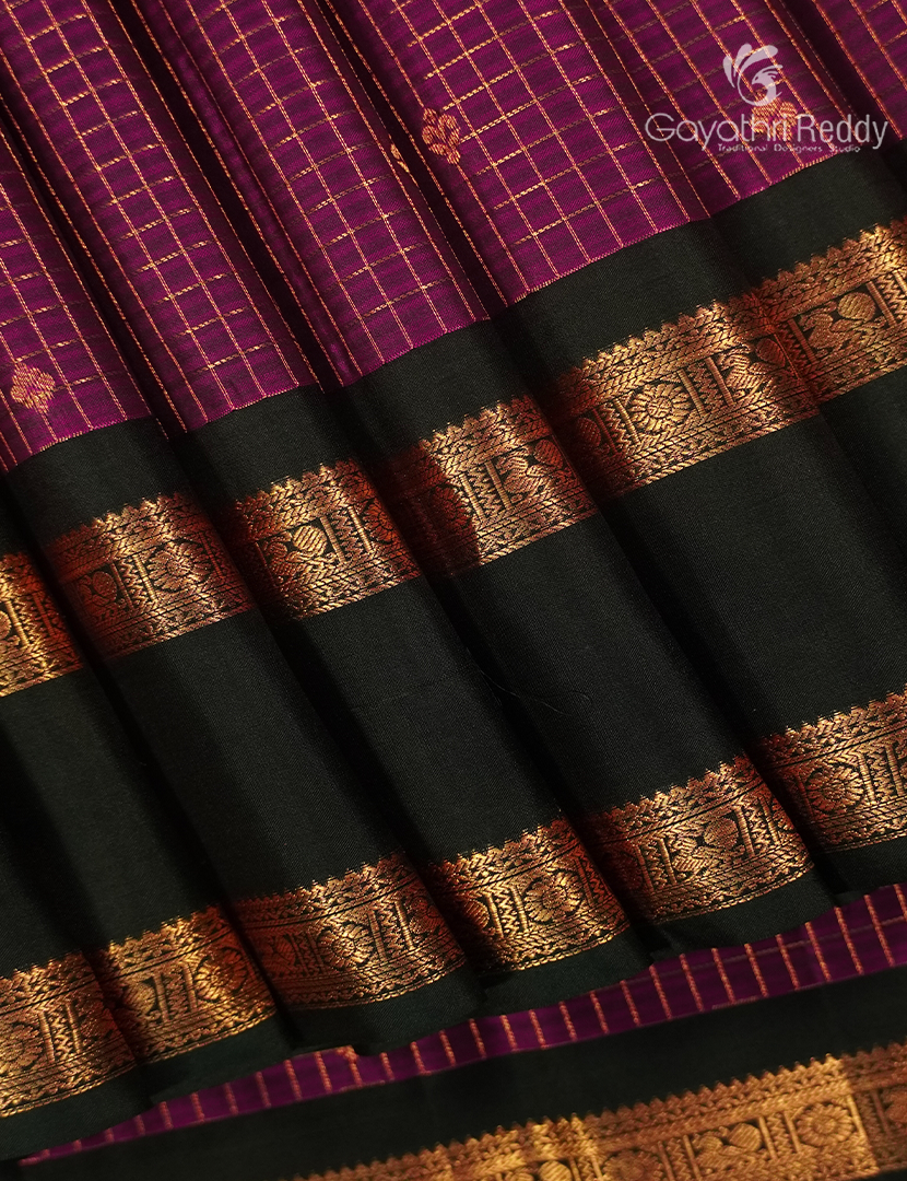 Pure Kanchipuram Vintage Silk Saree in Ruby Pink and Green