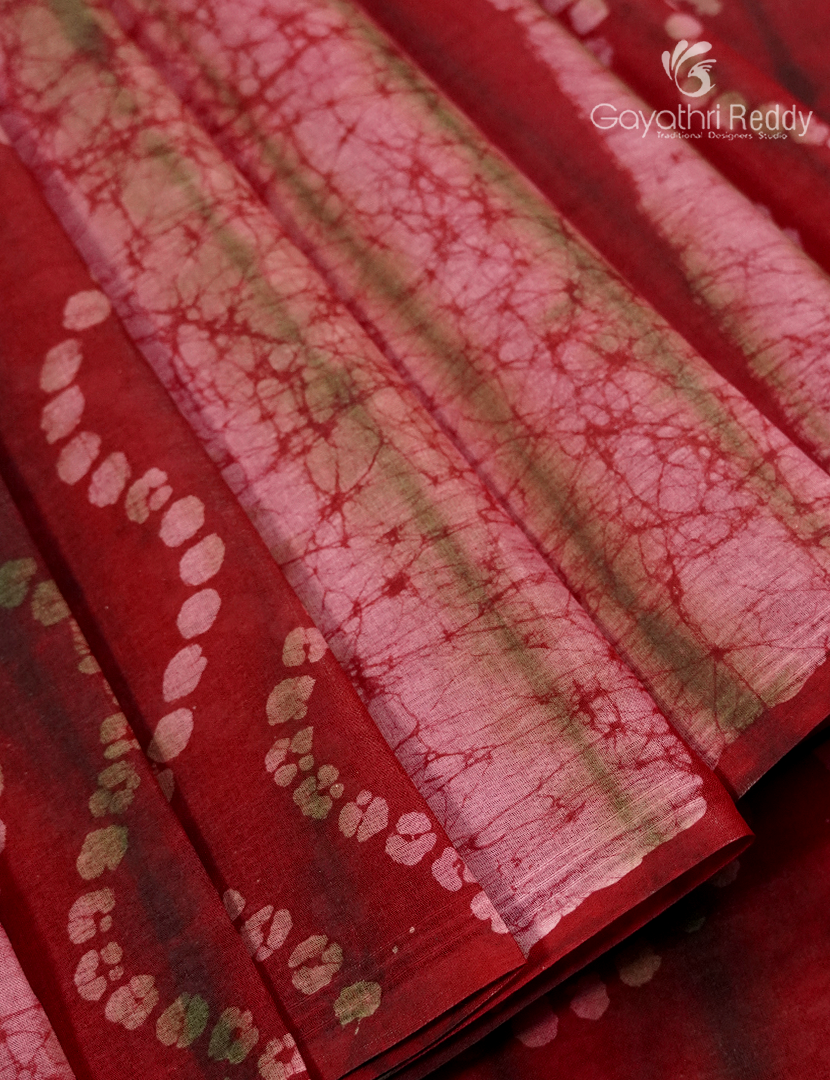 Cotton Batik Print Saree in Red