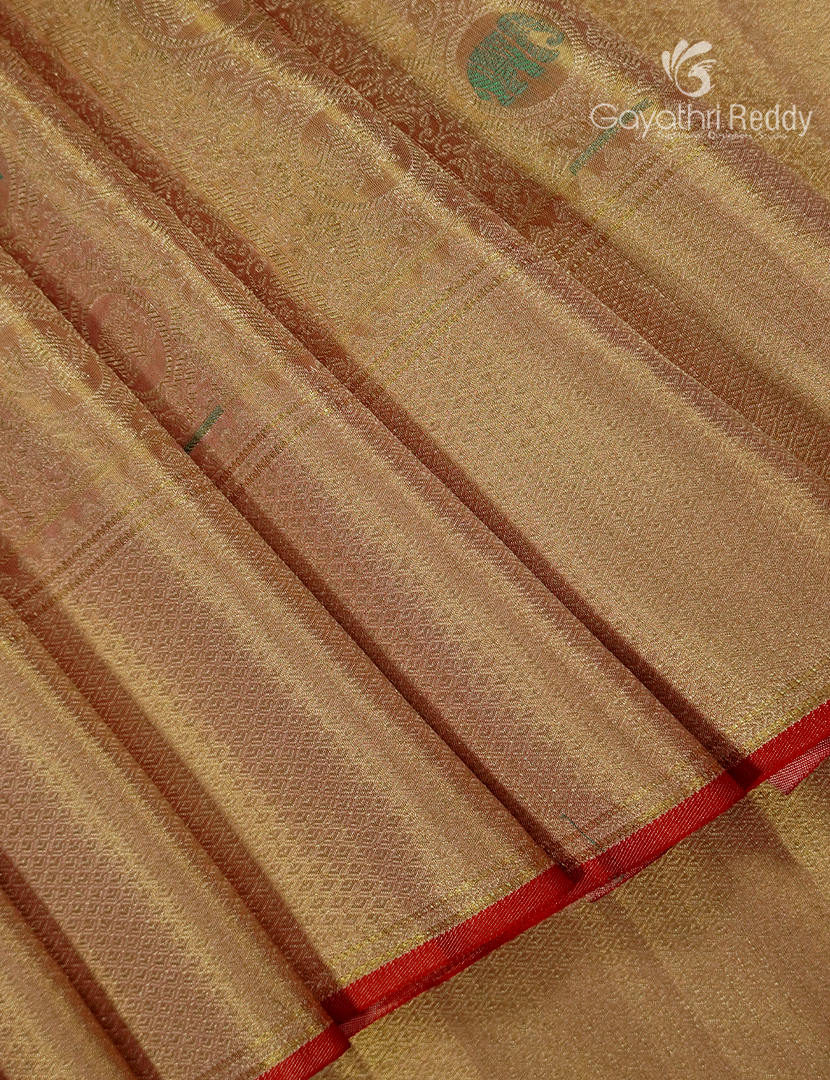 Pure Kanchipuram Silk Saree in Gold ( Brocade Pattern )