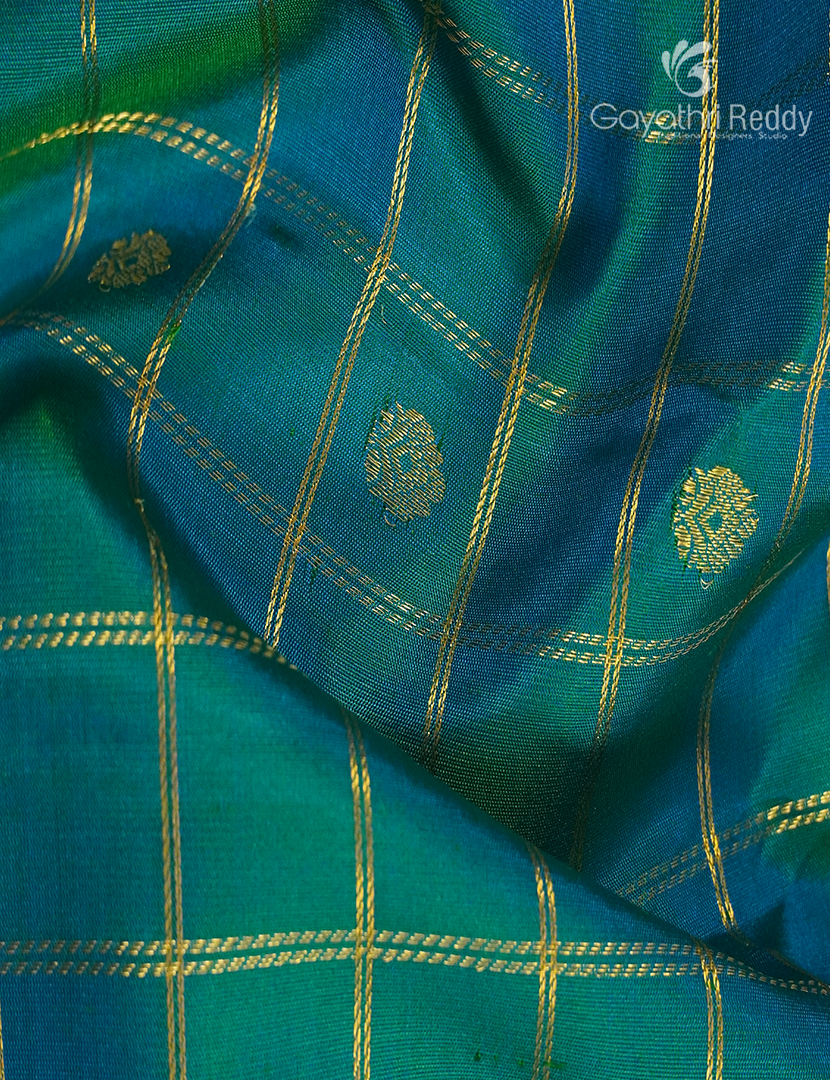 Pure Gadwal Silk Saree in Deep Peacock Green and Mehendi Green
