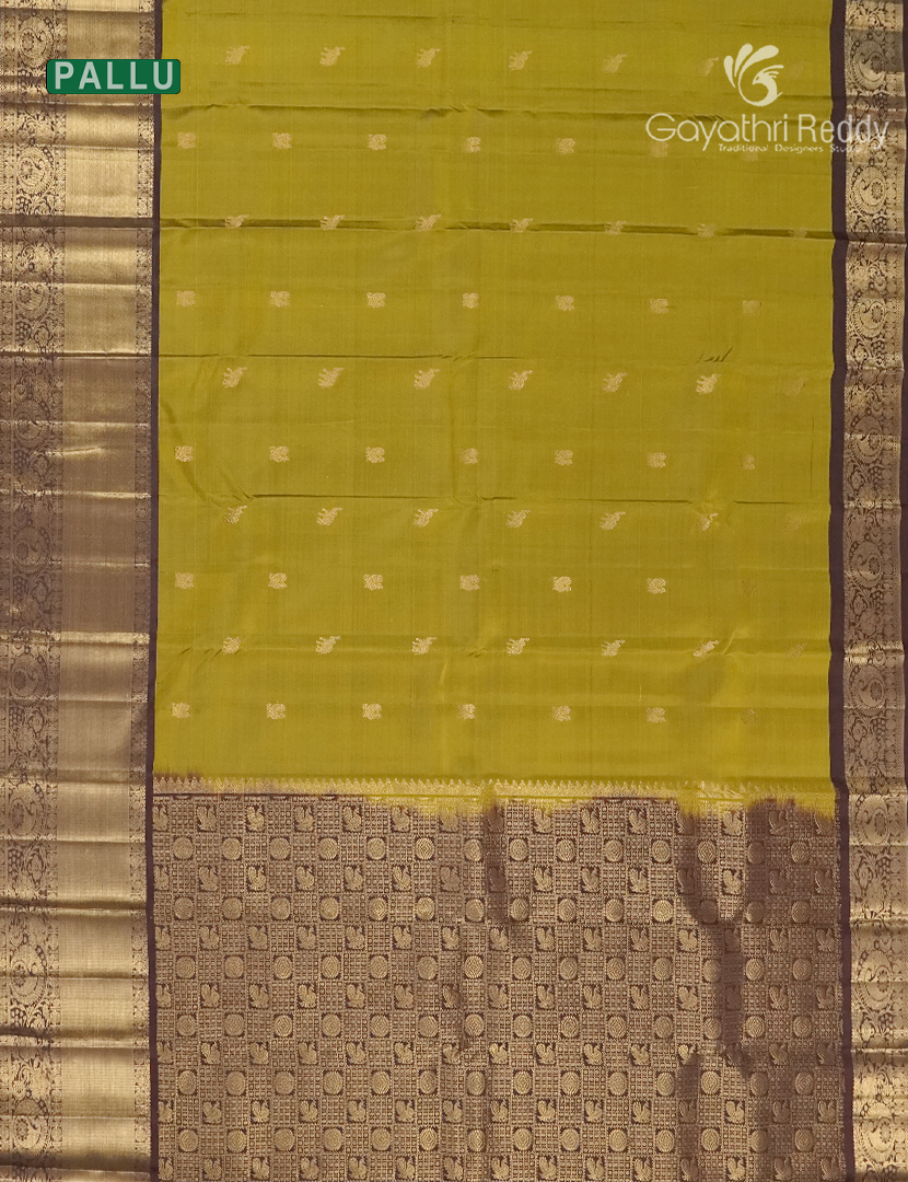 Pure Kanchipuram Silk Saree in Mehendi Green and Deep Brown (Broad Borders )