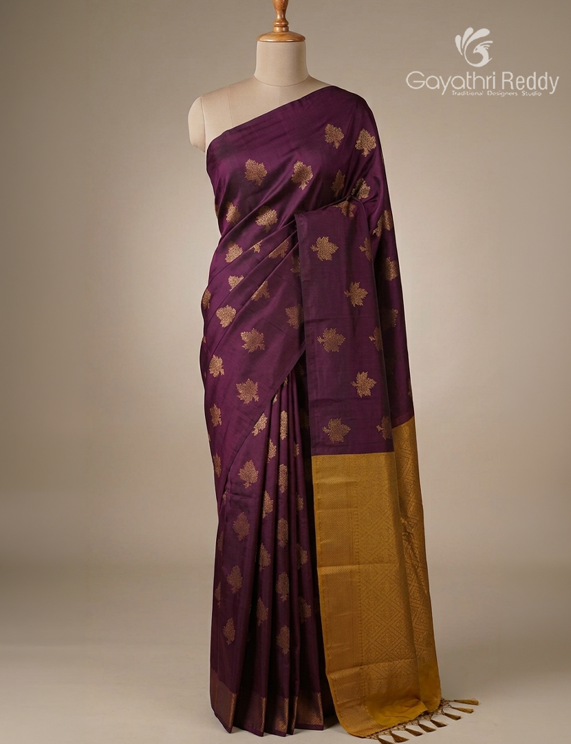 Pure Kanchipuram Silk Saree in Deep Magenta ( Butta Style )