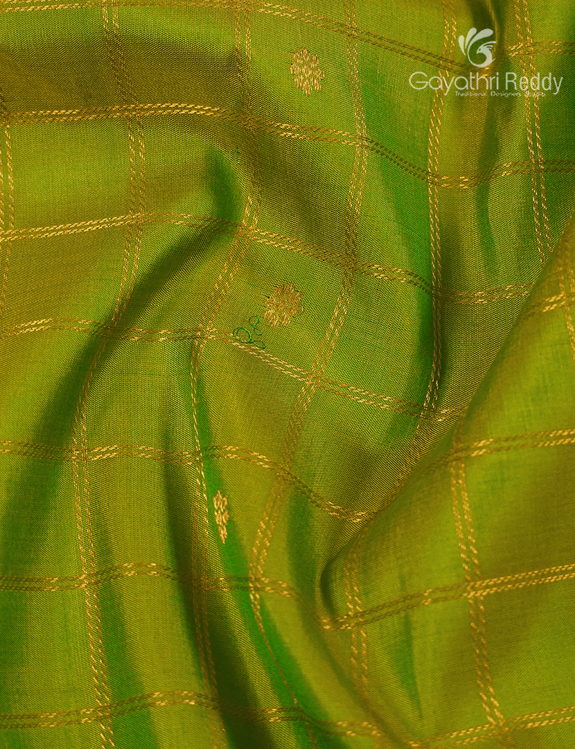 Pure Gadwal Silk Saree in Mehendi Green and Peacock Green