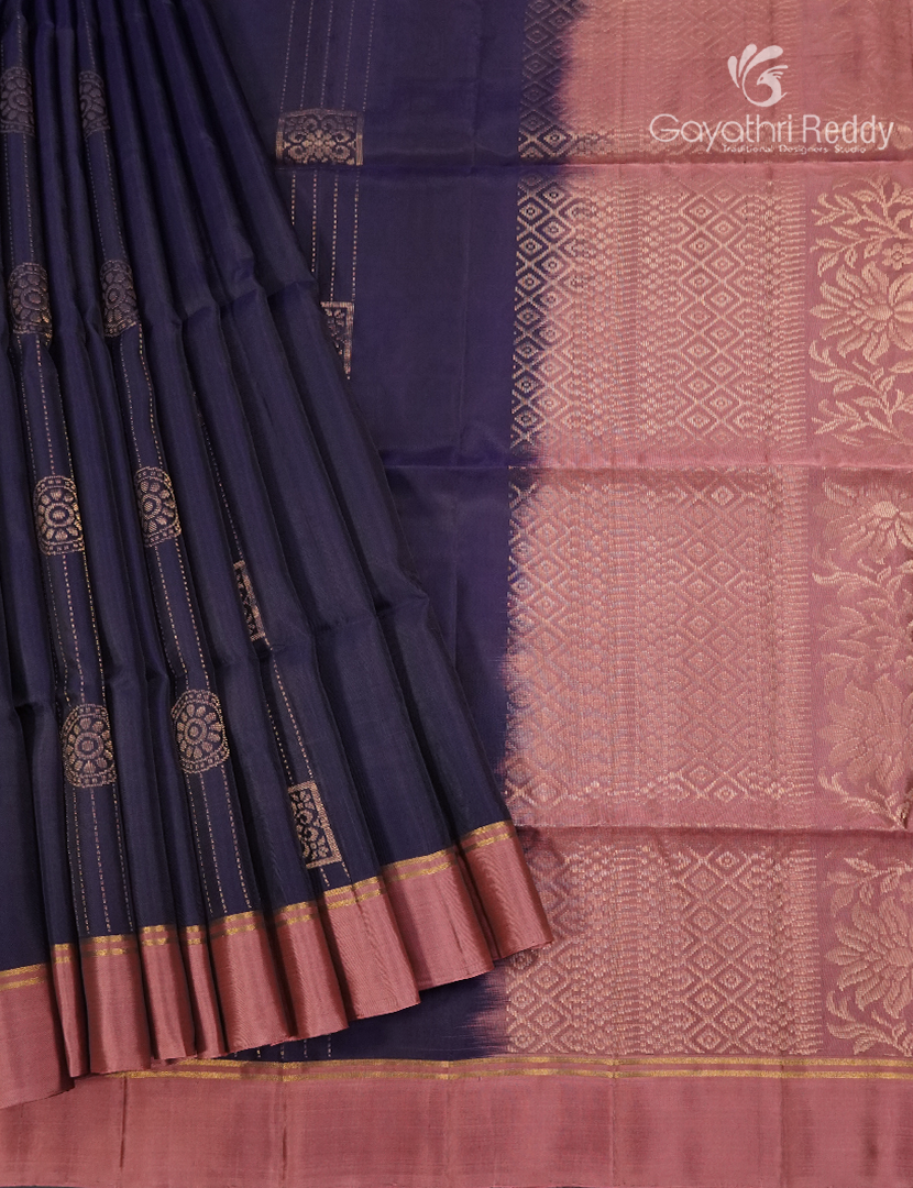 Pure Kanchipuram Soft Silk Saree in Deep Navy Blue and Onion Peach