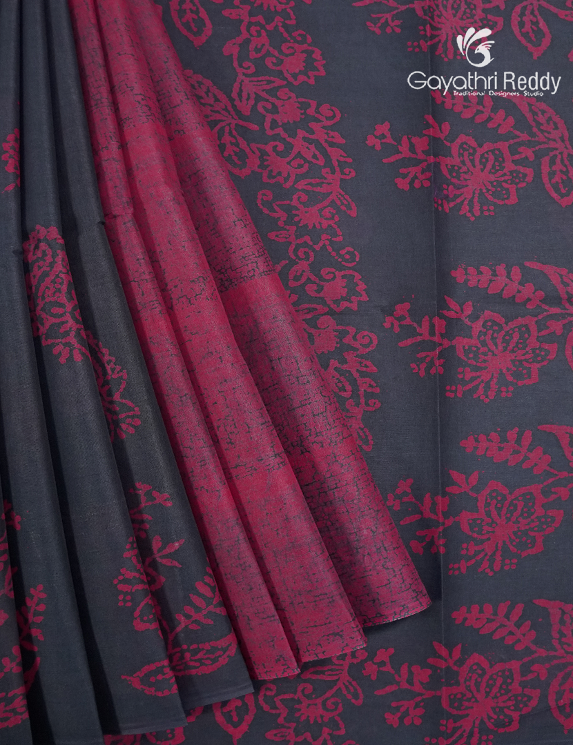 Cotton Batik Print Saree in Ash Grey and Rose Pink