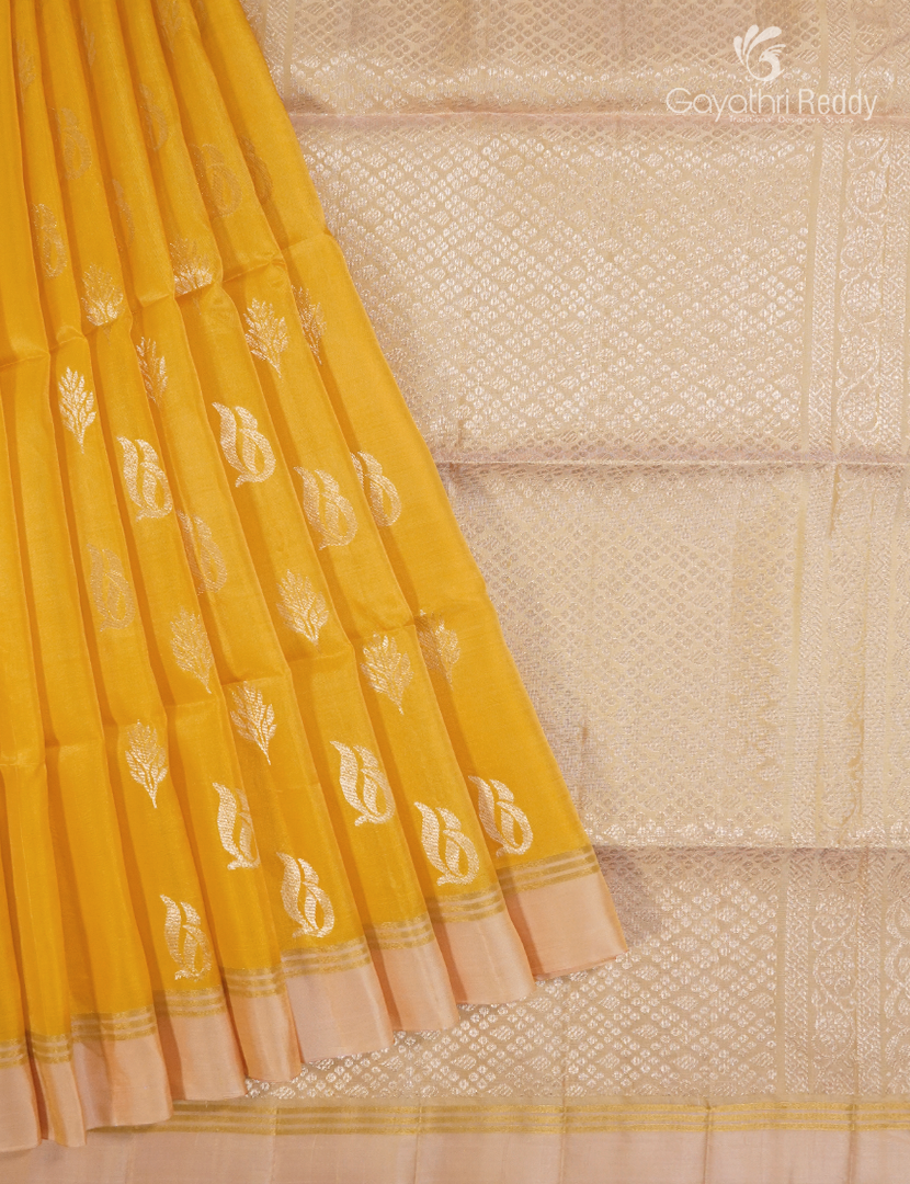 Light weight Kanchipuram Silk Saree in Yellow and Pastel Peach
