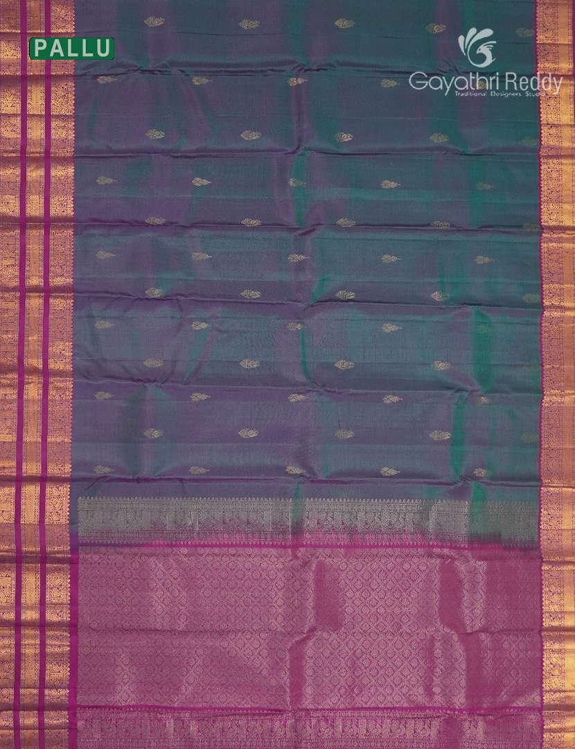 Pure Kanchipuram Silk Saree in Grey and Magenta