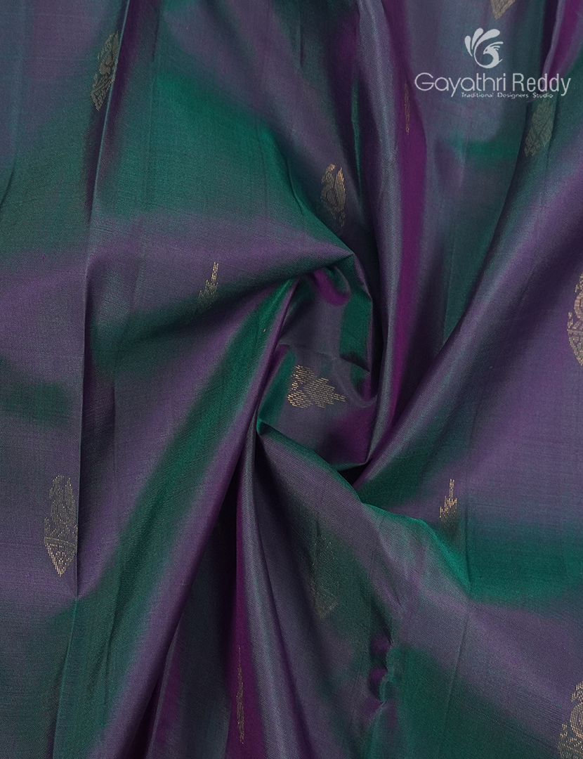 Pure Kanchipuram Silk Saree in Grey and Magenta