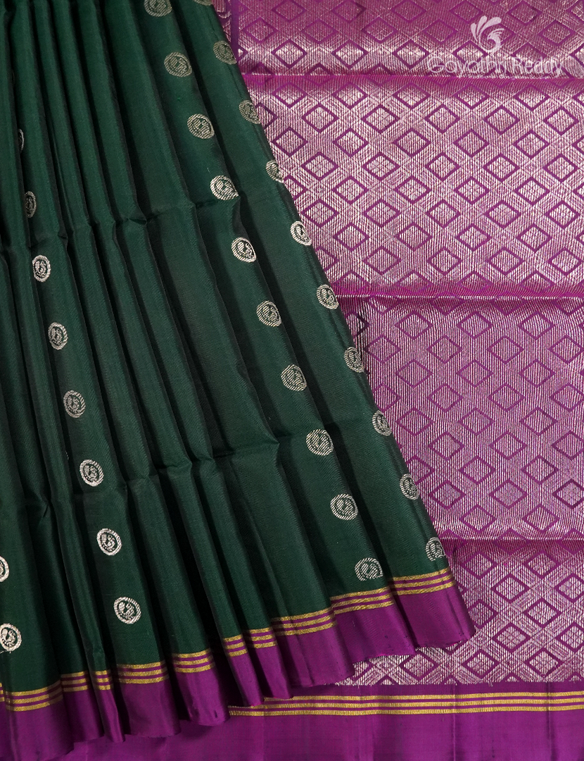 Light weight Kanchipuram Silk Saree in Bottle Green and Magenta