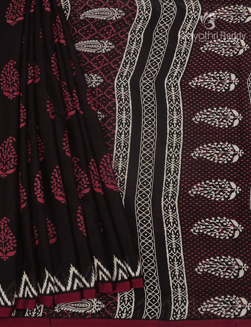 Vidharbha Cotton Saree in Black and Red
