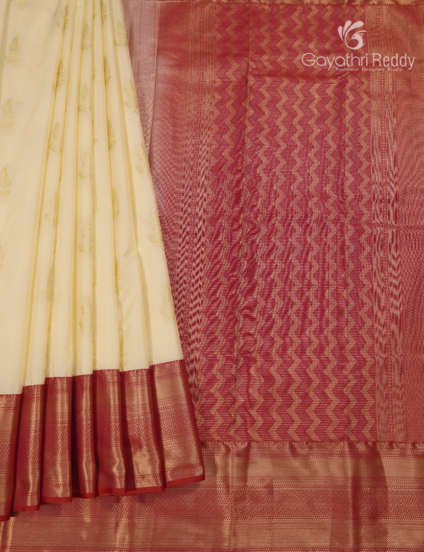 Semi Kanchipuram Silk Saree in Cream and Deep Pink