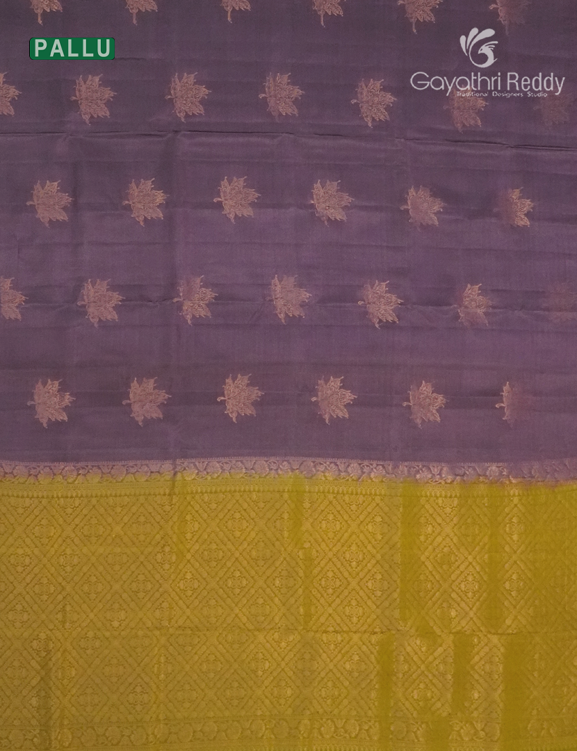 Pure Kanchipuram Silk Saree in Mauve ( Butta Style )