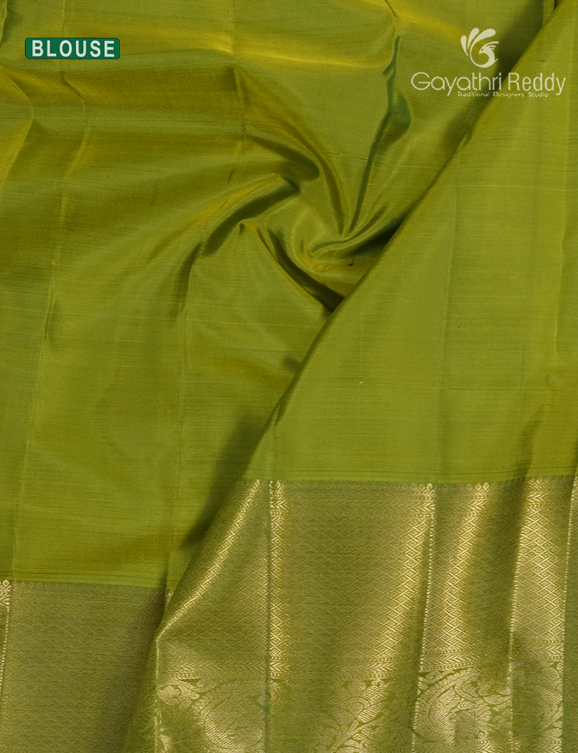 Pure Kanchipuram Silk Saree in Peacock Green and Mehendi Green (Broad Borders )