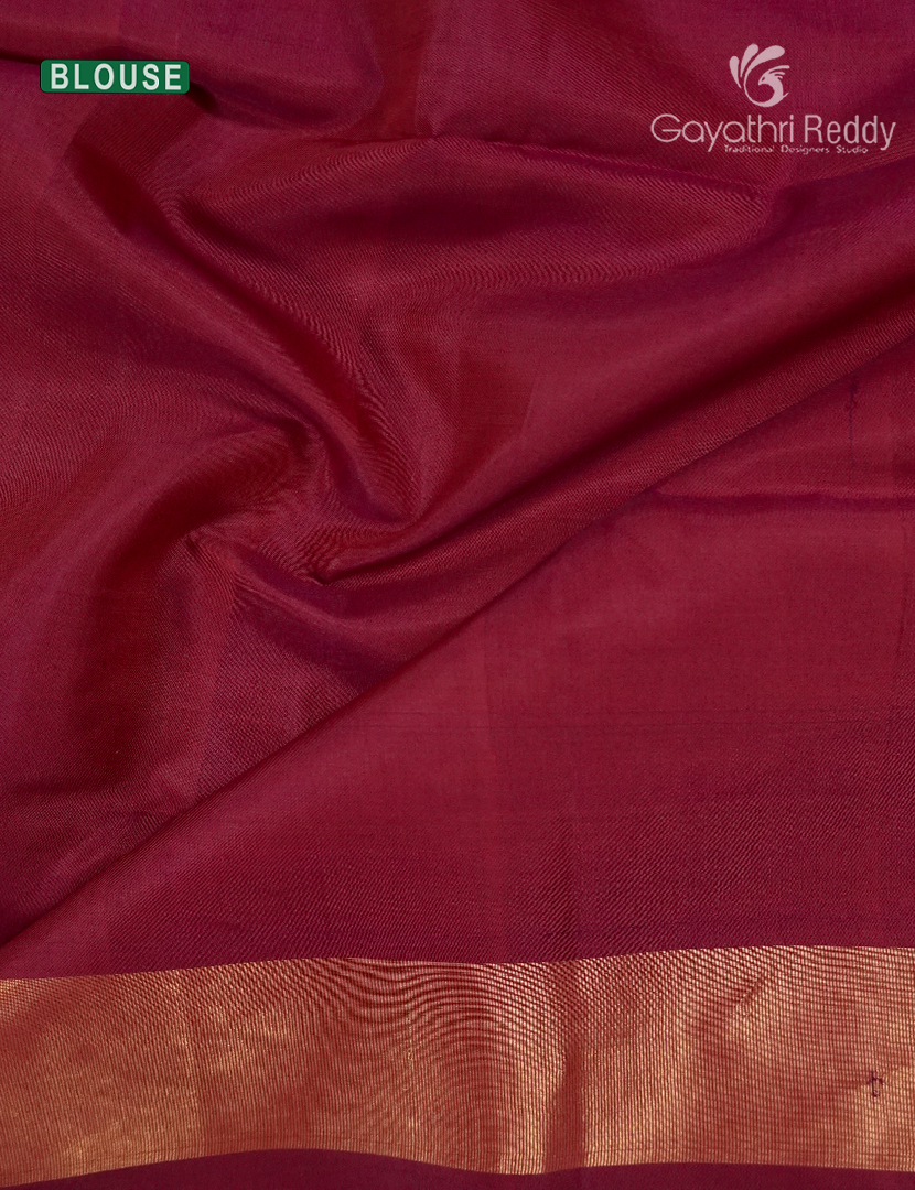 Pure Kanchipuram Soft Silk Saree in Orange and Red