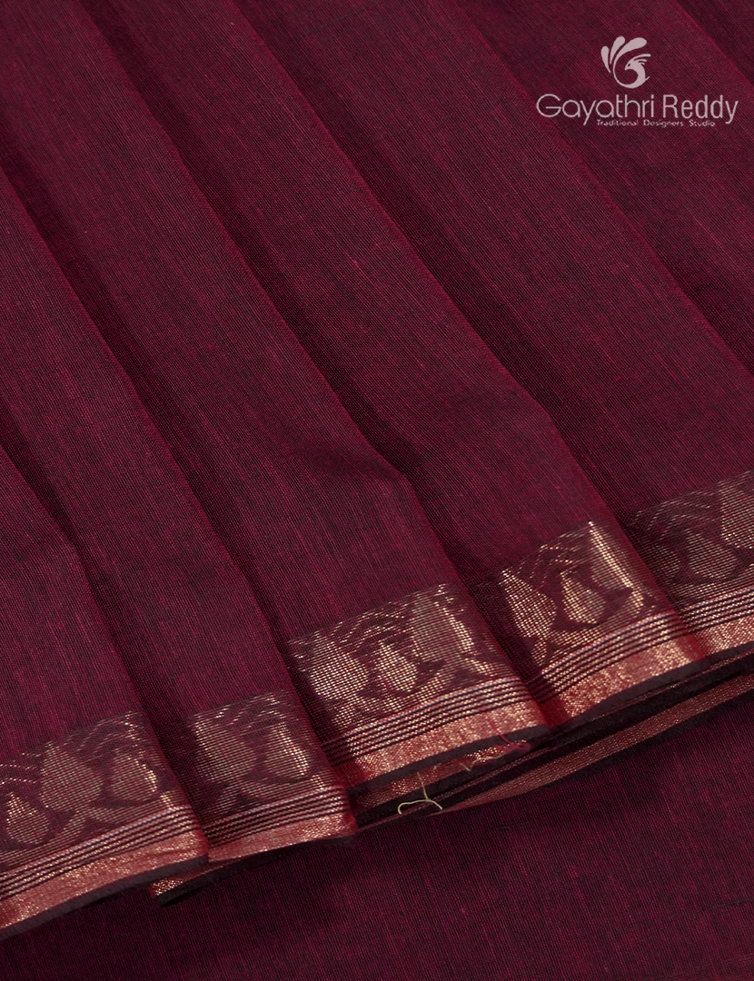 Jamdani Cotton Saree in Deep Magenta