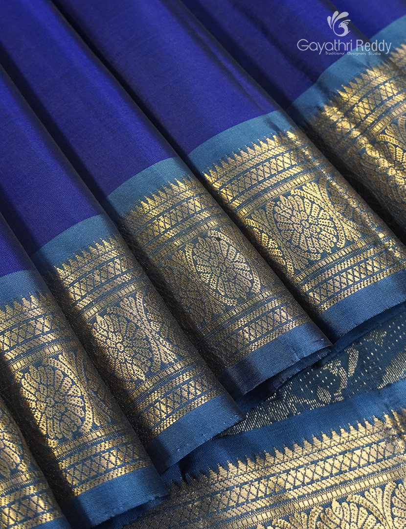 Light weight Kanchipuram Silk Saree in Deep Blue and Grey