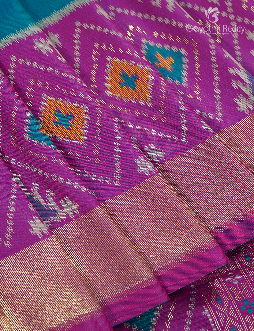 Semi Kanchipuran Silk Saree in Deep Rama Blue and Magenta