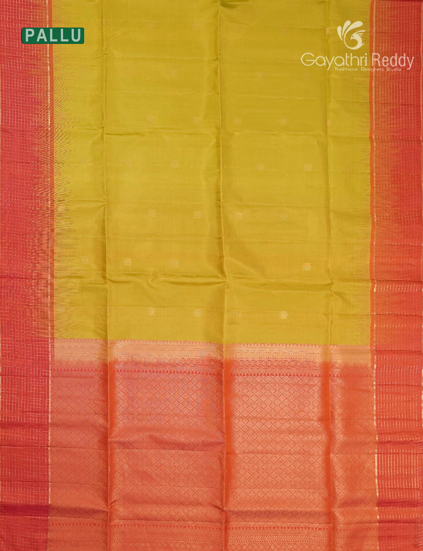 Pure Kanchipuram Vintage Silk Saree in Lime Green and Orange