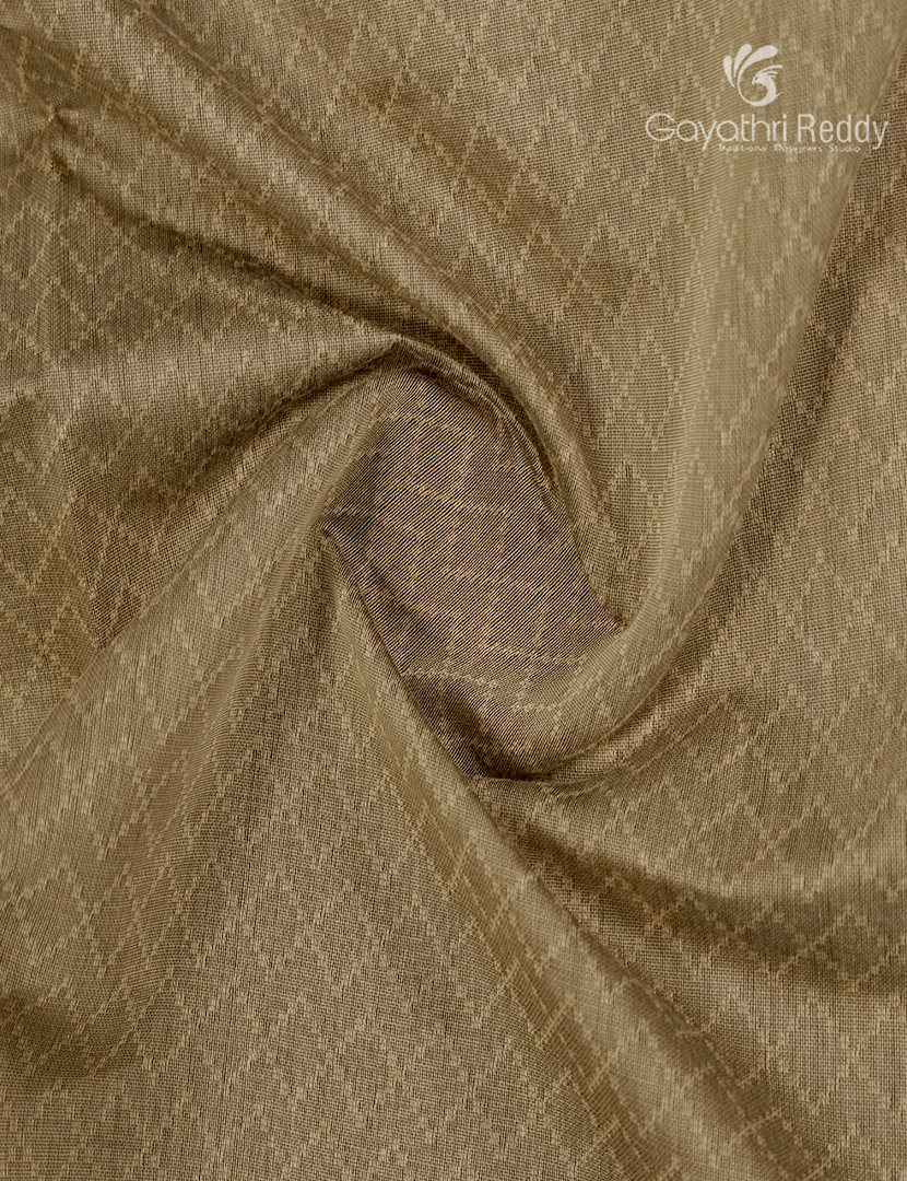 Semi Ikat Sico Saree in Off White