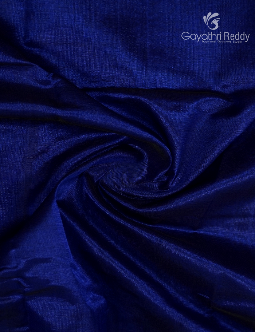 Pure Mangalagiri Langa Voni Set in Deep Blue