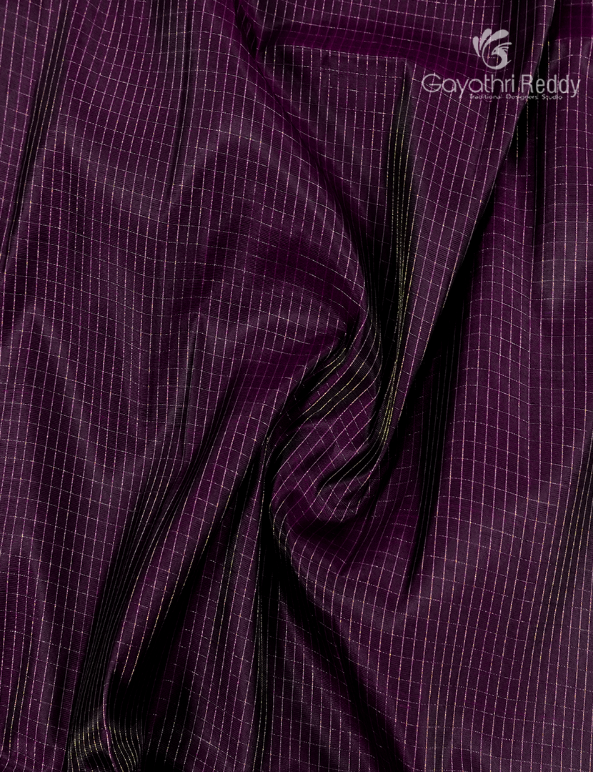 Pure Kanchipuram Silk Saree in Deep Purple and Deep Blue(Light Weight)