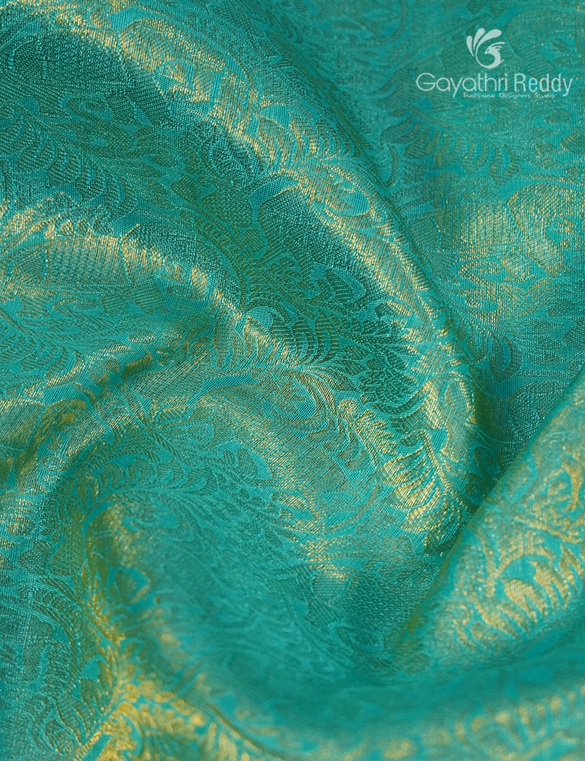 Pure Kanchipuram Silk Bridal Saree in Sea Green and Parrot Green