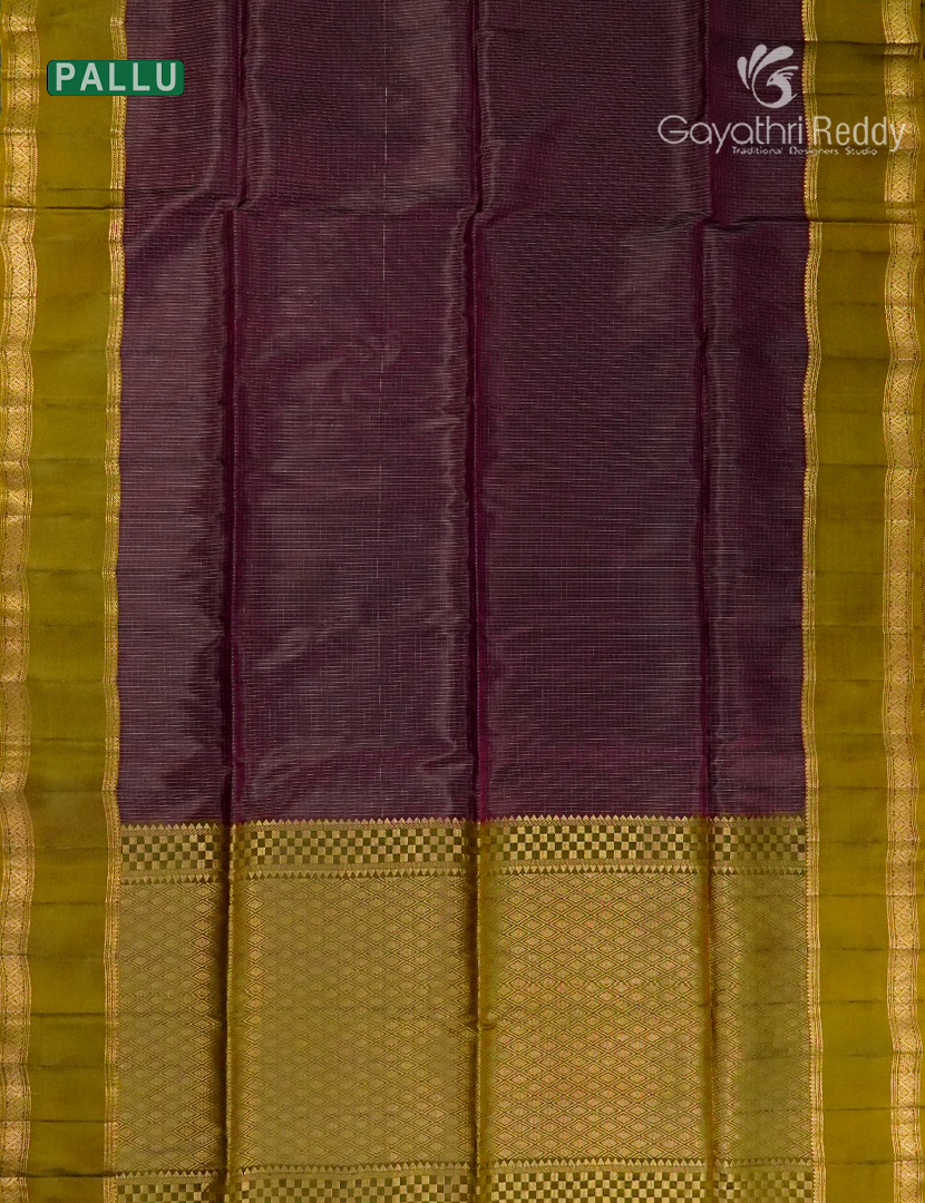 Pure Kanchipuram Silk Saree in Deep Brown and Dry Mehendi (Light Weight)-KP8790