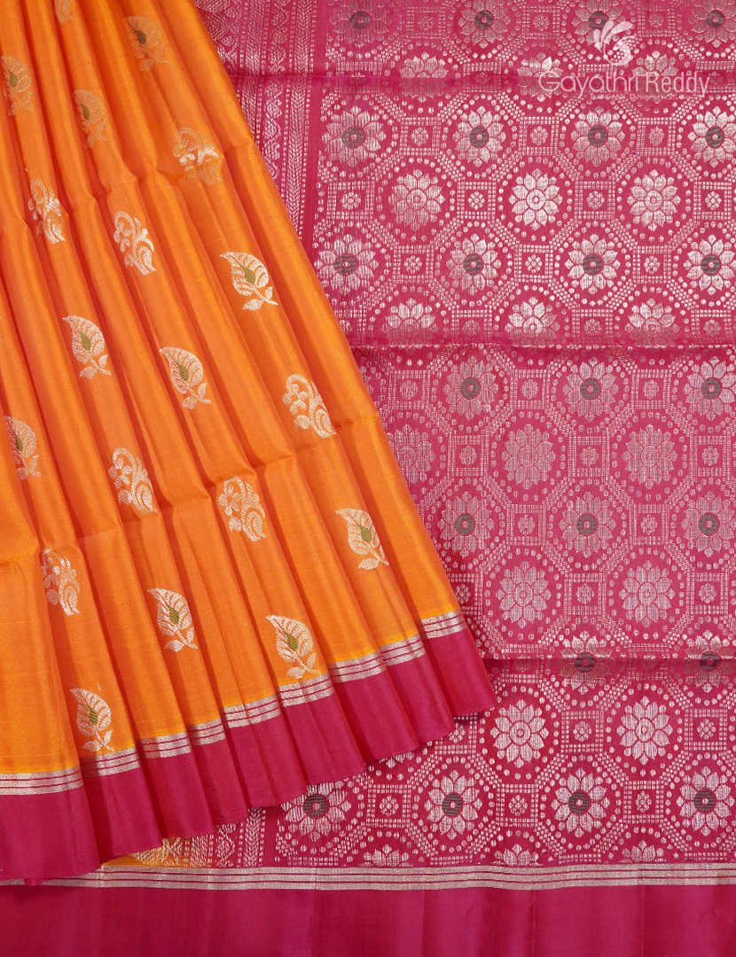 Light weight Kanchipuram Silk Saree in Orange and Rani Pink