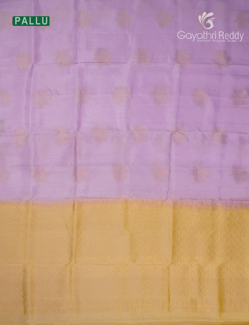 Pure Kanchipuram Silk Saree in Lavender ( Butta Style )