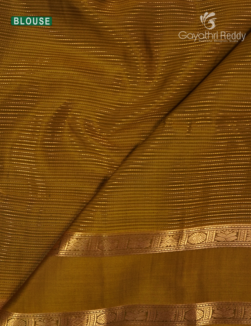 Pure Kanchipuram Vintage Silk Saree in Brown and Mustard