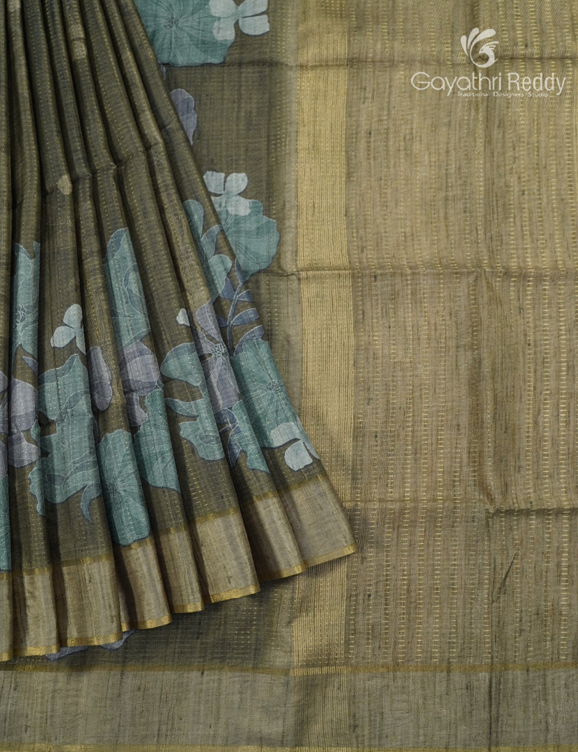 Semi Tussar Saree in Olive Green and Mehendi Green