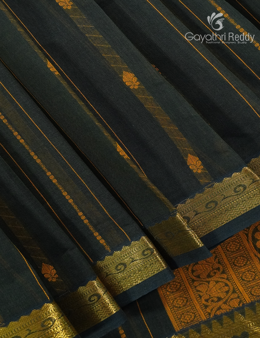 Pure Kanchi Cotton Saree in Deep Moss Green
