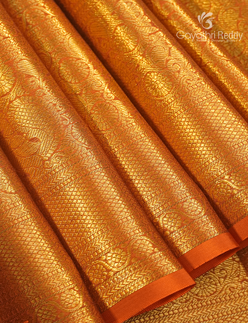 Pure Kanchipuram Silk Vintage Saree in Off-White and Mustard Yellow