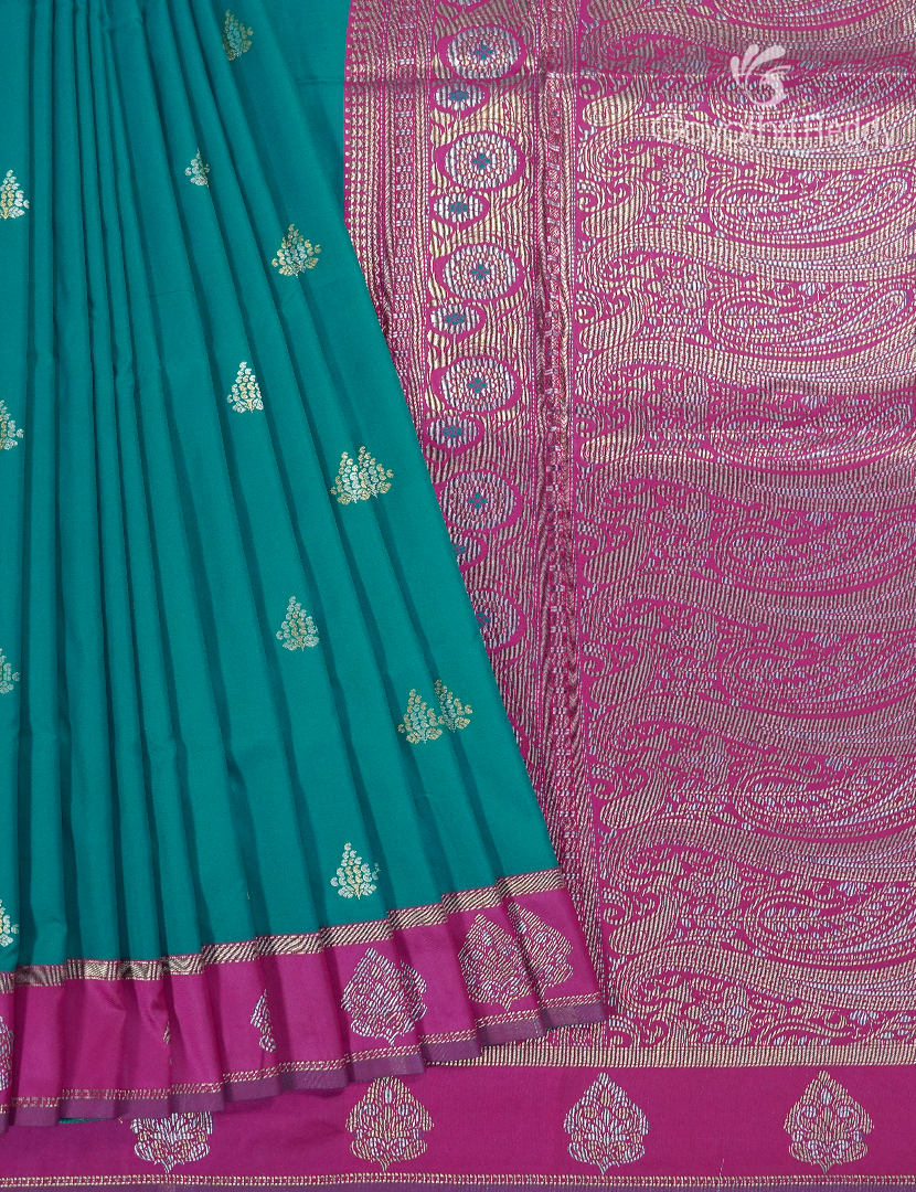 Semi Kanchipuran Silk Saree in Deep Rama Blue and Magenta