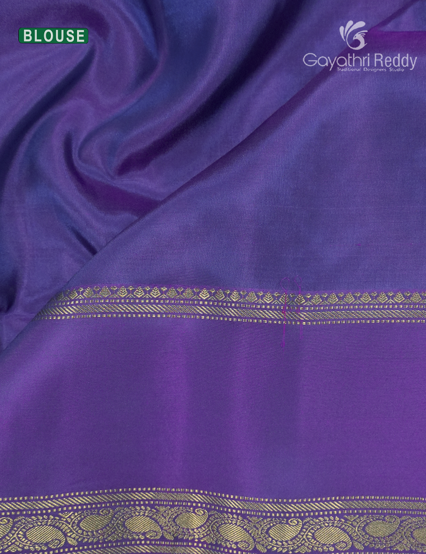 Pure Kanchipuram Silk Saree in Blue and Purple (Light Weight)