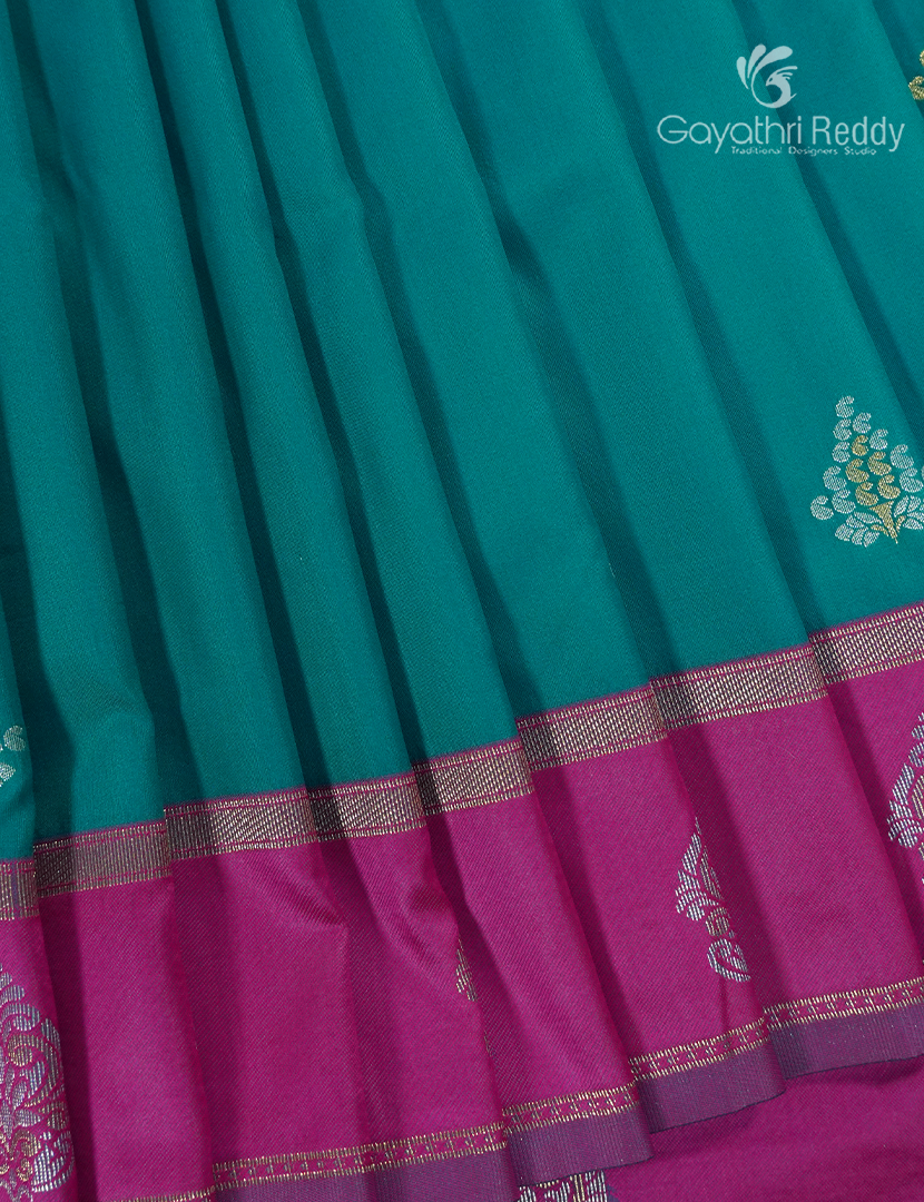 Semi Kanchipuran Silk Saree in Deep Rama Blue and Magenta