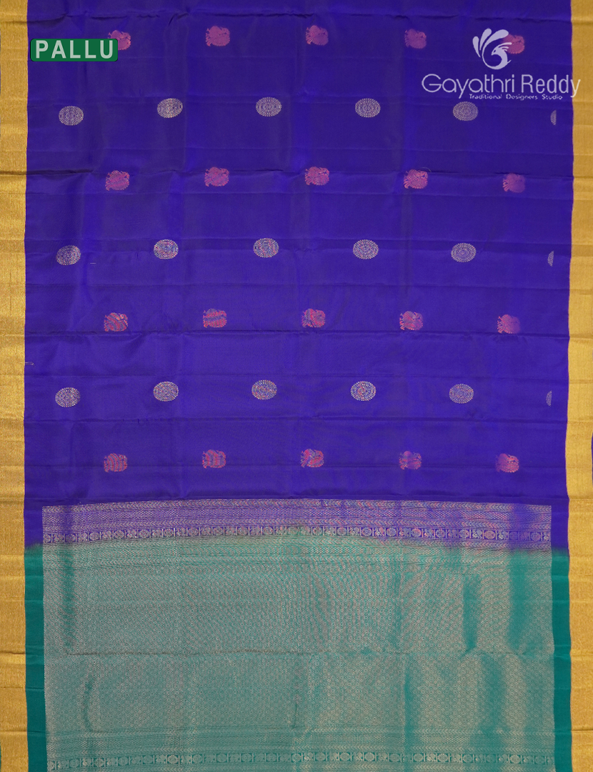 Pure Kanchipuram Silk Saree in Blue ( Small Borders )