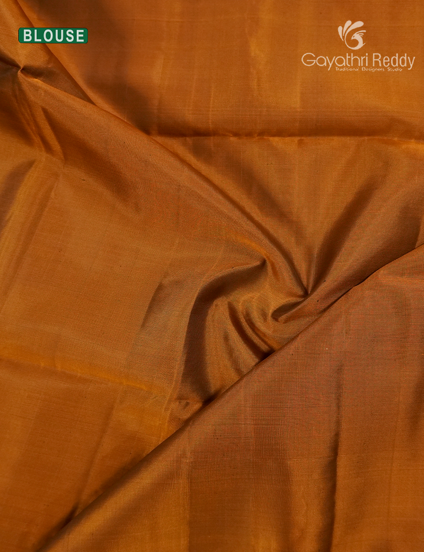 Pure Kanchipuram Soft Silk Saree in Green and Orange
