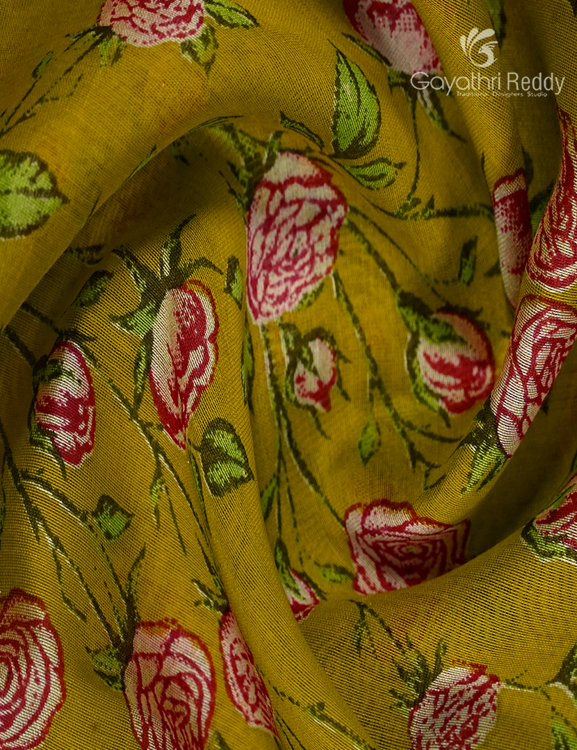 Pure Maheshwari Silk Saree in Mustard and Berry Red