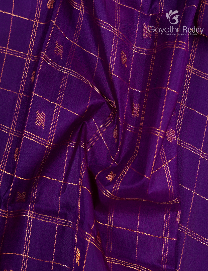Pure Kanchipuram Vintage Silk Saree in Purple and Orange