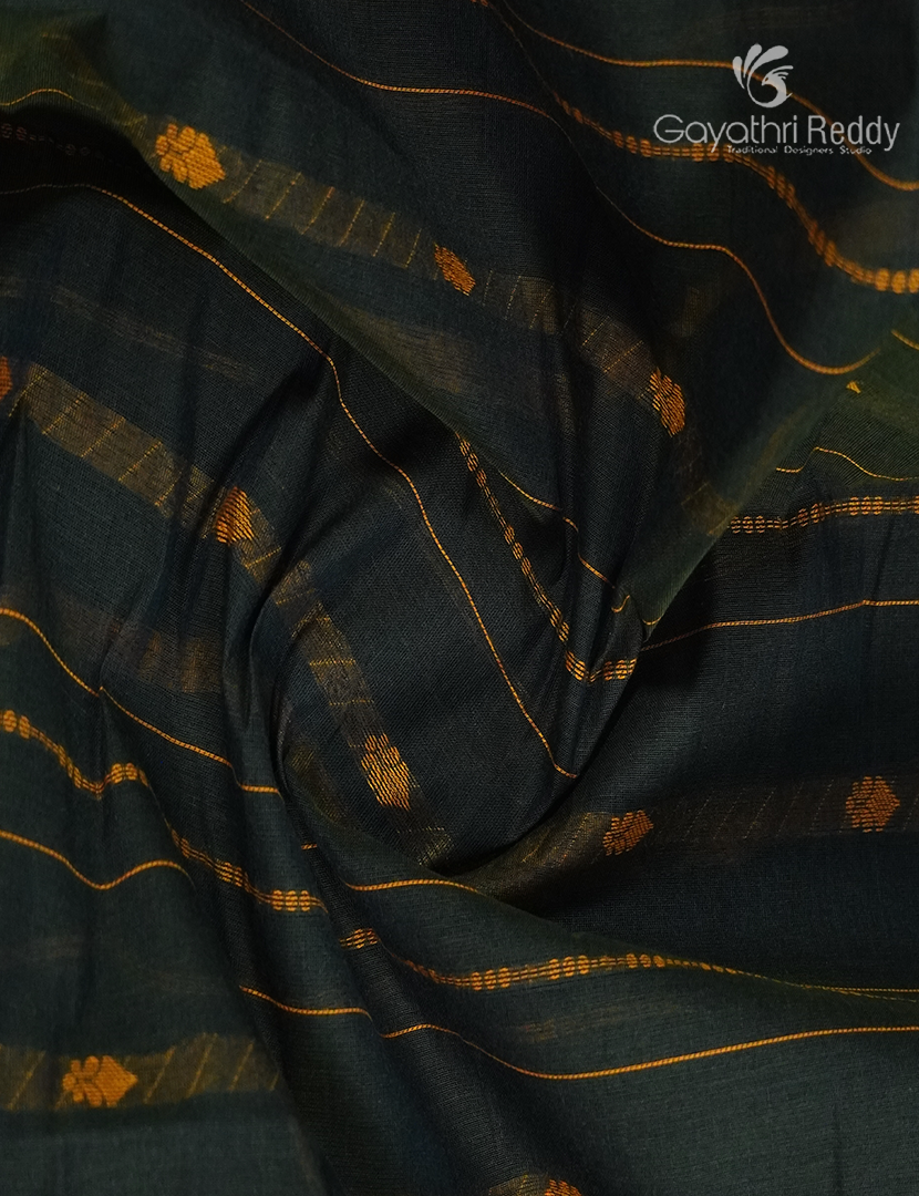 Pure Kanchi Cotton Saree in Deep Moss Green
