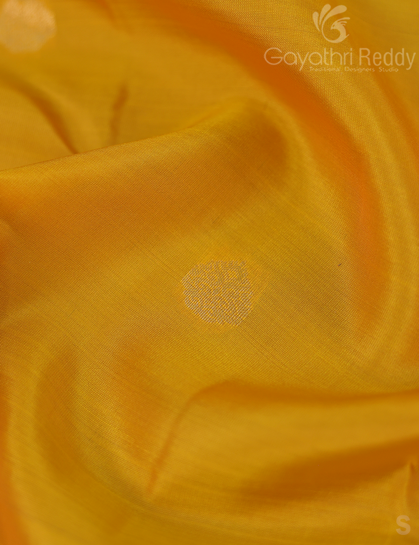 PURE KANCHI PATTU-KP8230