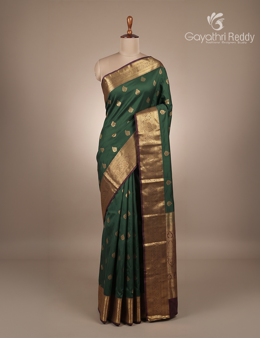 Semi Kanchipuram Silk Saree in Deep Bottle Green and Deep Magenta
