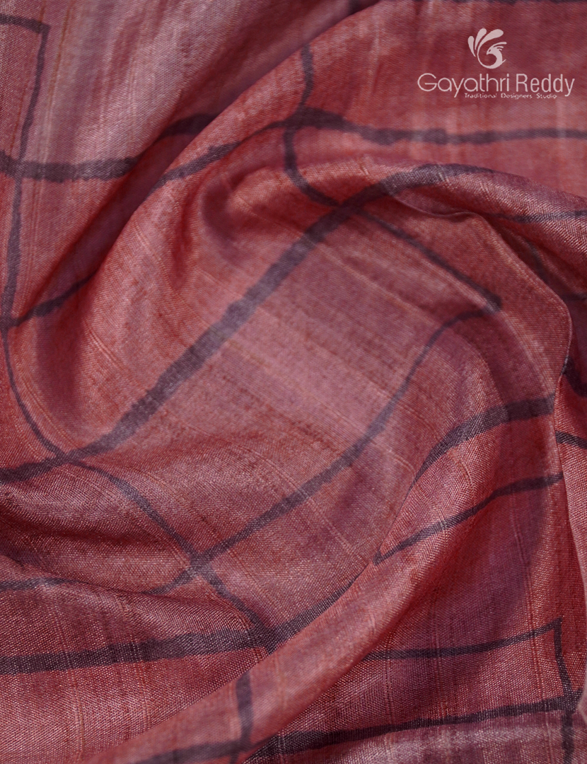 Semi Tussar Saree in Peach and Ivory