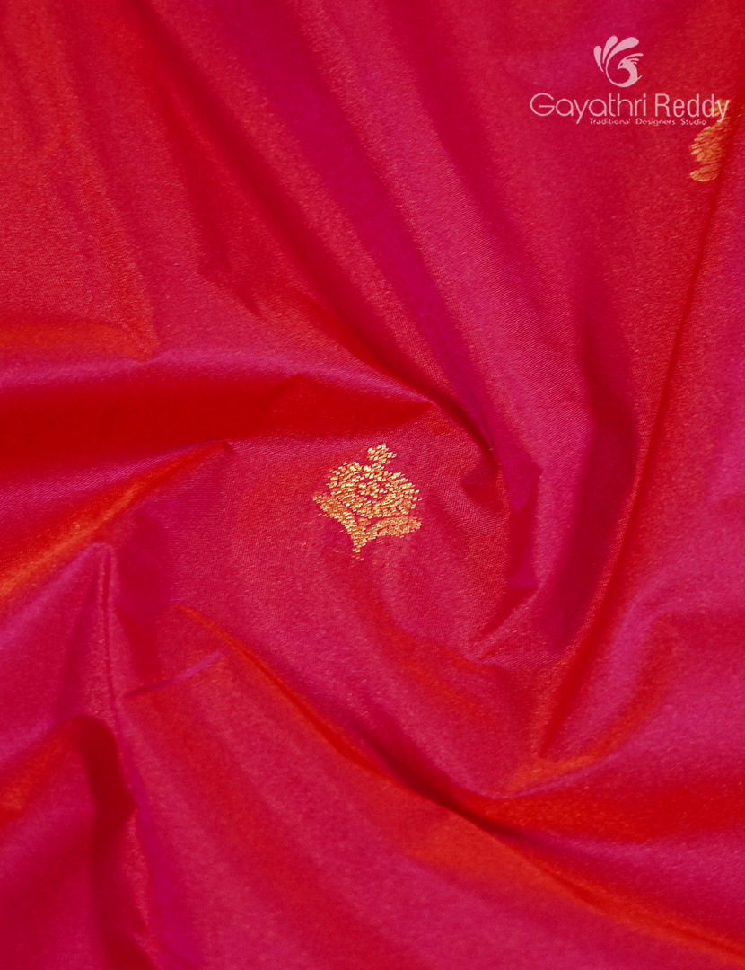 Semi Kanchipuram Silk Saree in Fuchsia Pink and Deep Peacock Green